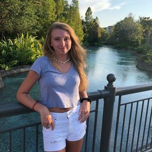 Meet your Posher, Tori